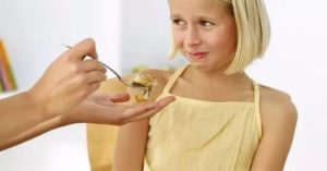 Ребенок плохо ест, но полнеет