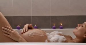 Может ли девушка забеременеть в душе
