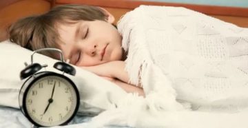 Ребенок просыпается каждую ночь в одно и то же время