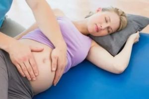 Сильная боль в боку на 6 месяце беременности